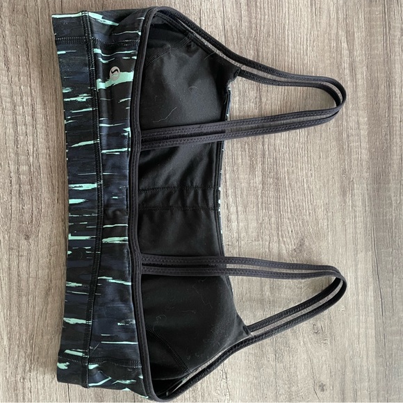 Six Lululemon bras - Picture 4 of 7